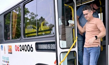 Prefeito entrega novos ônibus e totaliza 315 veículos modernos na frota de Manaus