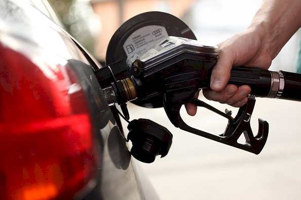 Novo corte nos preços da gasolina pela Petrobras (PETR4) ainda este ano entra no radar do mercado