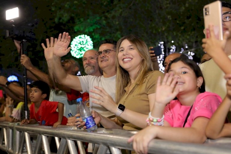 Eventos natalinos da prefeitura impulsionam economia no final de ano e encantam público