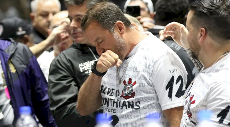 Augusto Melo é eleito novo presidente do Corinthians