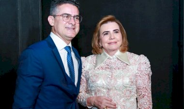 Prefeito David Almeida prestigia cerimônia de posse dos novos dirigentes do TCE-AM