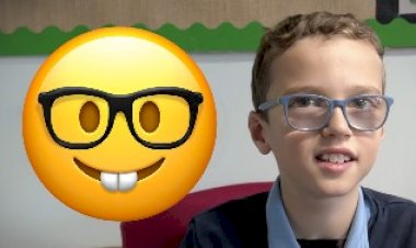 Menino de 10 anos pede para a Apple mudar o emoji de Nerd, por considerá-lo ofensivo