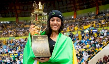 Rayssa Leal é campeã da SLS com maior nota da carreira; veja manobra