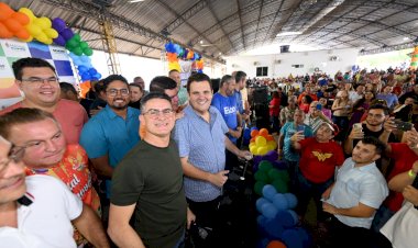 Prefeito destaca compromisso dos servidores de infraestrutura durante confraternização da pasta