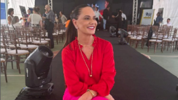 Luiza Brunet exalta sua liberdade: 'Adoro fazer sexo comigo mesma'