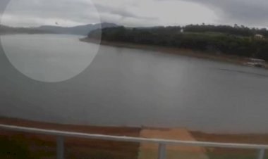 Vídeo: helicóptero com quatro pessoas cai em Capitólio (MG)