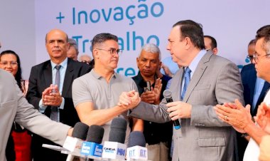 Prefeito de Manaus inaugura espaço da OAB na Central do Empreendedor, no shopping Phelippe Daou