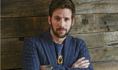 Christian Oliver, ator de 'Speed Racer', morre com suas duas filhas em acidente de avião