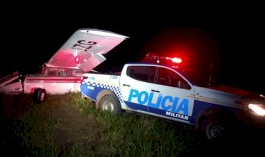 Vídeo: Avião faz pouso de emergência com 420 kg de cocaína e piloto é preso