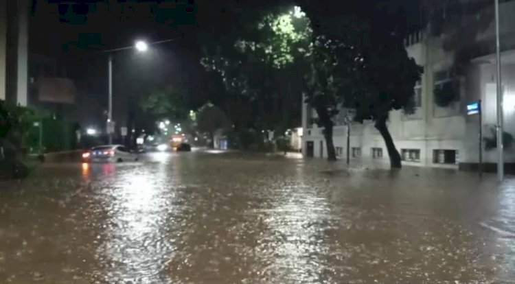 Chuva forte provoca alagamentos em várias regiões do Rio na madrugada deste domingo