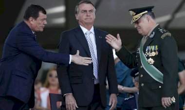 PF mira Bolsonaro, Braga Netto, Valdemar, Paulo Sérgio Nogueira e Anderson Torres em operação sobre tentativa de golpe em 2022