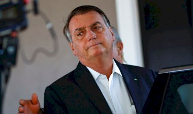PF apreende passaporte de Bolsonaro na sede do PL
