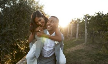 Pessoas casadas são mais felizes do que as solteiras, mostra pesquisa