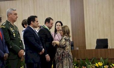 Presidente Roberto Cidade é homenageado pelo TJAM com a ‘Medalha do Mérito Acadêmico’