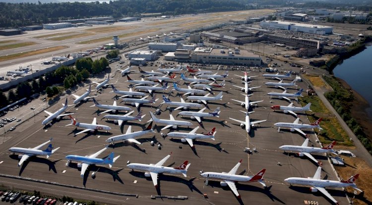 Boeing tem 90 dias para apresentar plano com correção de problemas de segurança, diz FAA