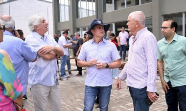 Prefeito anuncia data de inauguração do mirante Lúcia Almeida e apresenta espaço a empresários e comunicadores