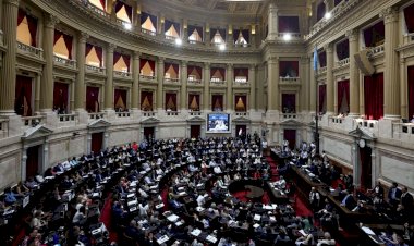 Milei tem derrota no Senado, que rejeita megadecreto para desregular economia