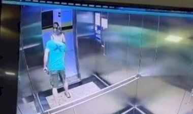Homem flagrado pegando nas nádegas de mulher em elevador é demitido