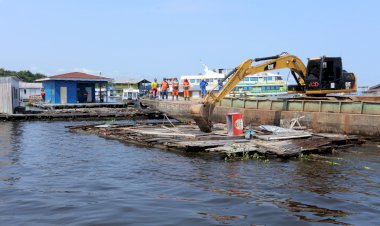 Operação para retirada de flutuantes do Tarumã-Açu inicia em Manaus