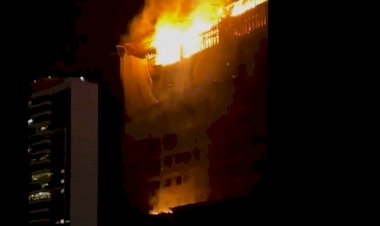 Incêndio de grandes proporções atinge prédio em construção no Recife
