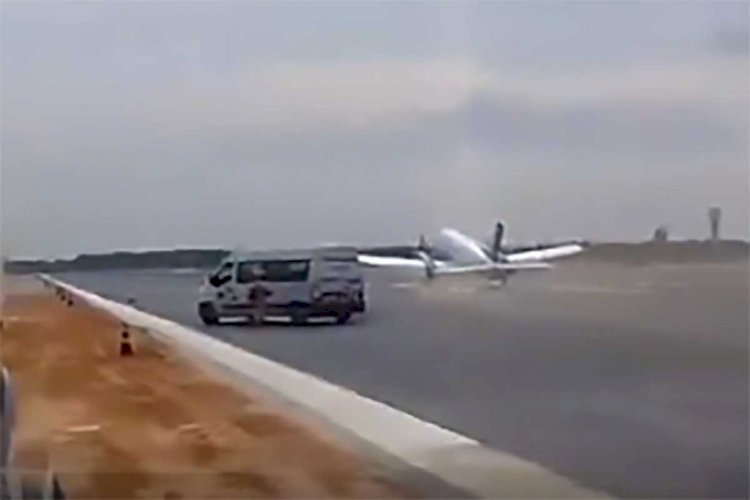 Em quase tragédia, avião EMB-110 Bandeirante pousa em pista em obras e quase acerta van de manutenção em Boa Vista - Roraima