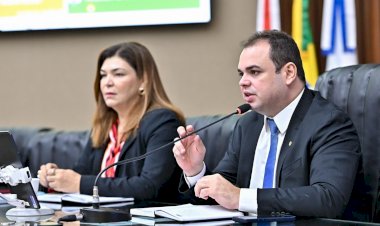 Já é lei a proposta de Roberto Cidade que assegura à mulher o direito a acompanhante durante consultas médicas e realização de exames