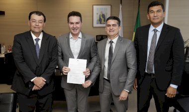 Prefeito de Manaus assina convênio que garantirá 1.056 moradias na comunidade Pingo D’Água