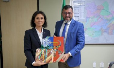 Wilson Lima apresenta mercado de carbono e iniciativas sustentáveis do Amazonas à embaixadora polonesa no Brasil