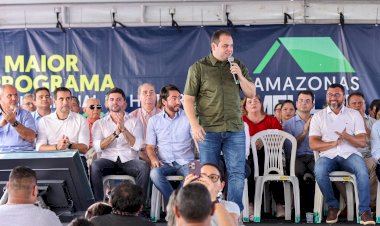 Roberto Cidade destaca participação da Aleam na ampliação da oferta de moradias, durante entrega do Residencial Ozias Monteiro 2