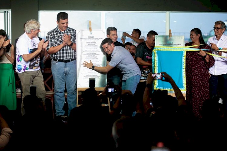 Prefeito inaugura mirante Lúcia Almeida e largo de São Vicente, primeiras obras de reabilitação do centro histórico de Manaus