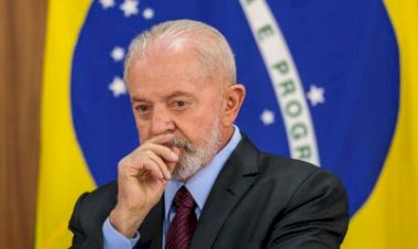 Lula adia viagem ao Chile para acompanhar de perto situação no RS