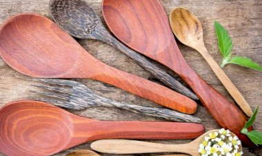 Colher de pau proibida? Anvisa explica por que uso é arriscado