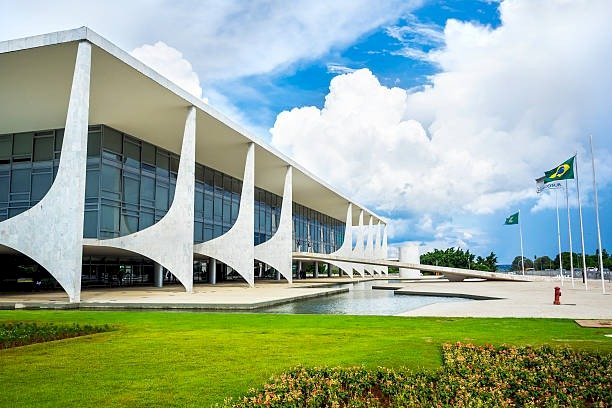 Planalto libera R$ 4,9 bilhões em emendas em um dia e bate recorde