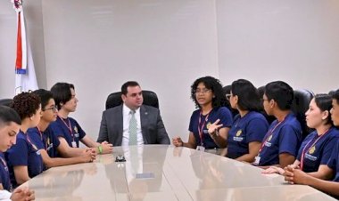 Incentivo à participação de jovens no processo político é tema de lei assinada por Roberto Cidade