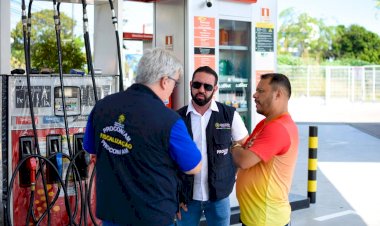 Combustível: Procon-AM fiscaliza postos para coibir aumento abusivo de preços em Manaus