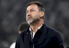Conselheiros entram com pedido de impeachment contra Augusto Melo no Corinthians