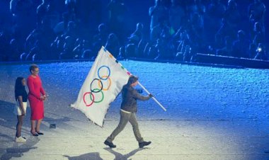 Com passagem de bastão para Los Angeles, Paris dá adeus às Olimpíadas