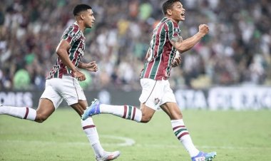 Flu bate Grêmio nos pênaltis e mantém sonho do bi da Libertadores