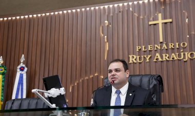 Leis de Roberto Cidade buscam promover igualdade de direitos no ingresso da mulher ao mercado de trabalho