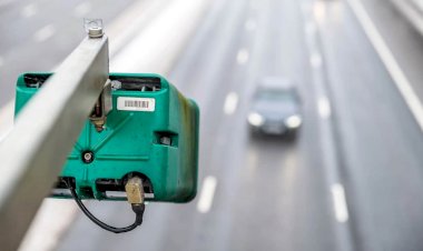 Radar que flagra motorista de longe, inclusive uso de celular, já está circulando em 24 estados