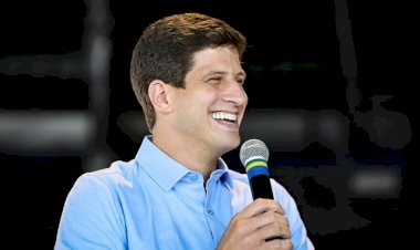 Eleições: João Campos é reeleito prefeito do Recife no primeiro turno