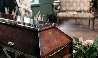 Cantor sertanejo é enterrado vivo e caixão é arranhado no desespero: "Luto"