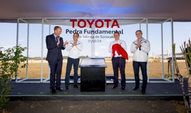 Toyota lança pedra fundamental de nova fábrica em São Paulo e anuncia 2 novos carros híbridos