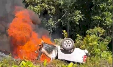 Caminhonete cai de barranco e pega fogo após grave acidente na BR-174