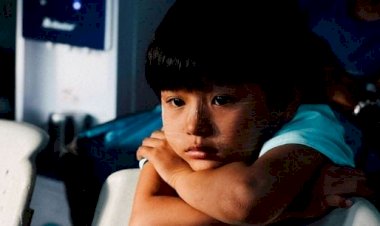 Pessoas que cresceram em um lar infeliz geralmente apresentam essas sete características, de acordo com a psicologia