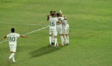 Goiás atropela o Amazonas e se mantém vivo na briga por uma vaga no G-4 , pela 37° Rodada da Série B do Campeonato Brasileiro