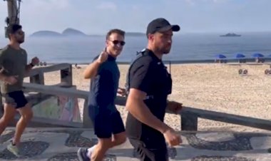 Cinegrafista da TV Globo conta como usou skate para fazer imagens que rodaram o mundo de Macron correndo no Rio