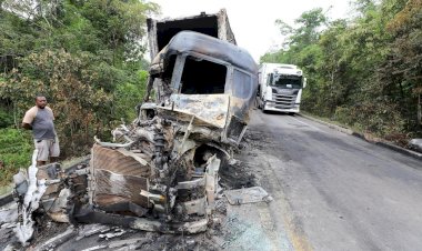 Acidente envolvendo dois caminhões deixa três pessoas feridas na BR-174