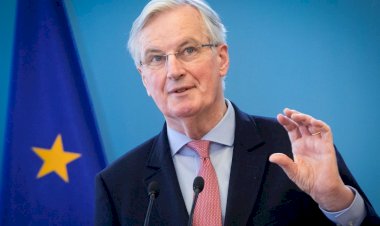 Primeiro-ministro da França perde voto de desconfiança e deve renunciar