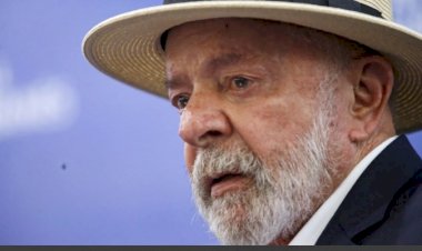 Lula chega ao hospital para reavaliação médica